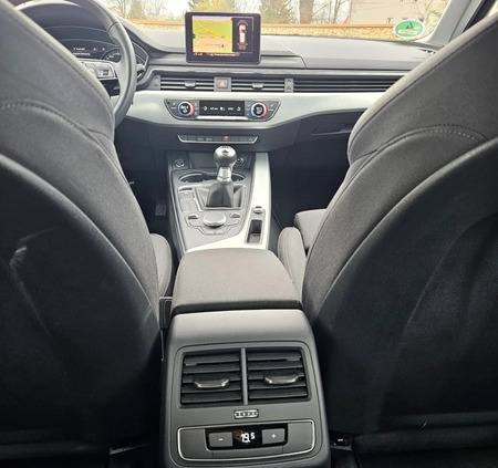 Audi A4 cena 99999 przebieg: 37100, rok produkcji 2019 z Bogatynia małe 56